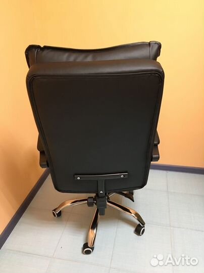 Компьютерное игровое кресло геймерское с массажем