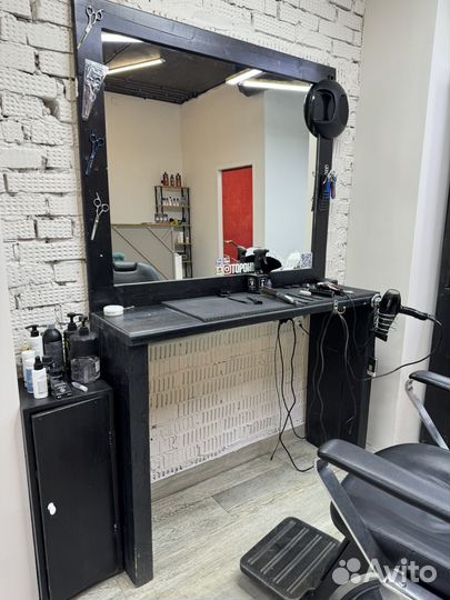 Рабочее место барбера/ парикмахера