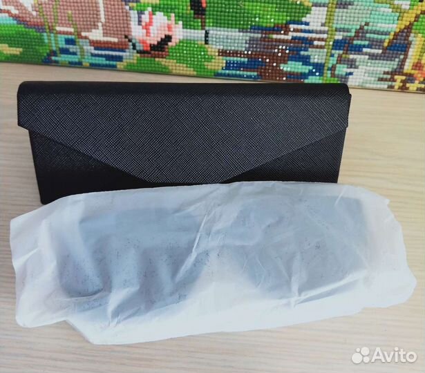 Новые Солнцезащитные очки с футляром