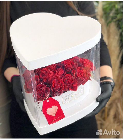 Цветы в коробках