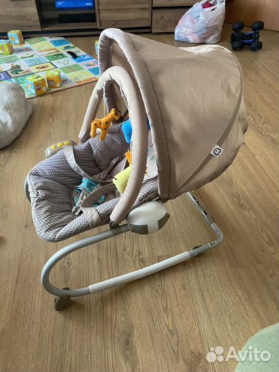 Шезлонг для новорожденных