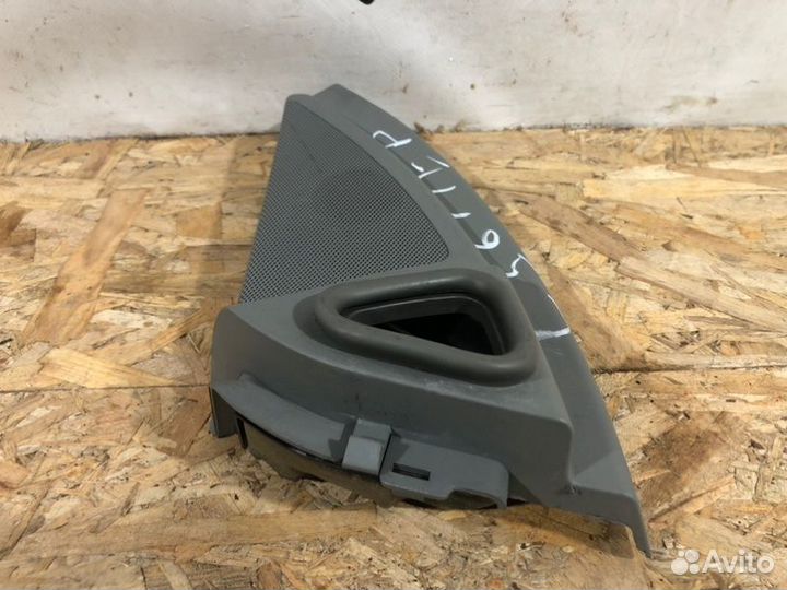 Крышка зеркала передняя левая Mercedes-Benz