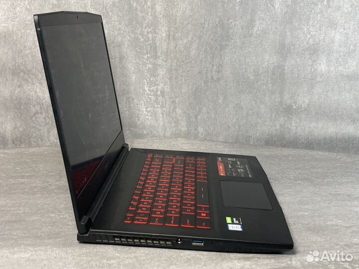 Ноутбук MSI i5-9300h, 1050Ti, 12Gb, SSD 480Gb