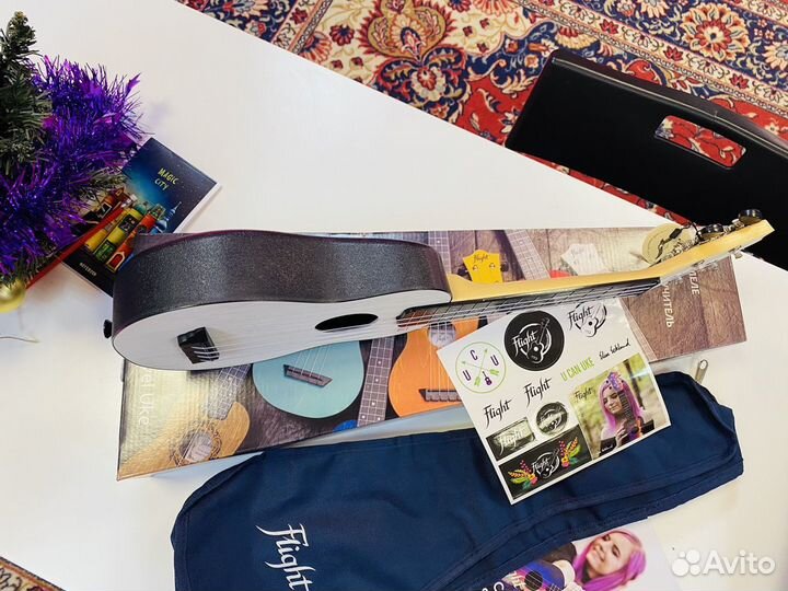 Укулеле Flight Новая