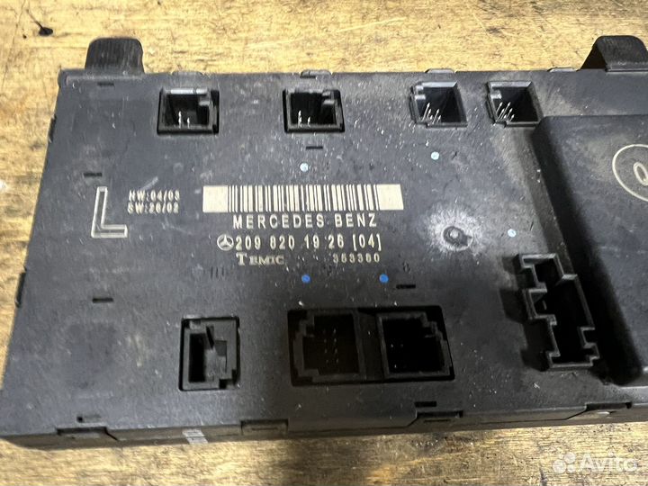Блок комфорта левой двери Mercedes Benz W209