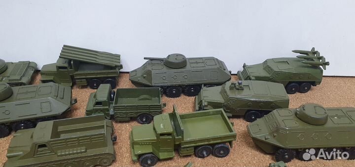 Подборка моделей военной техники СССР игрушки
