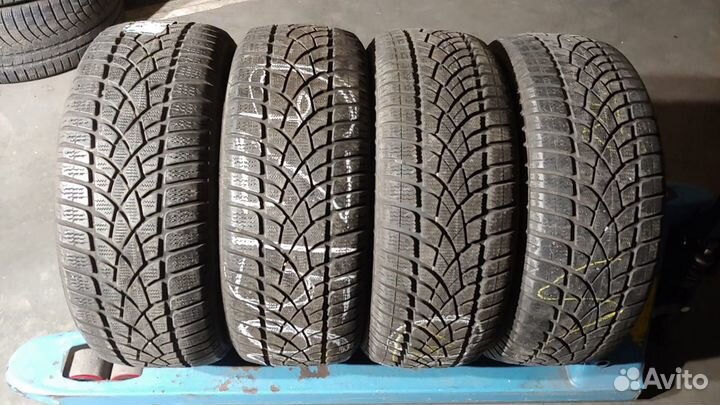 Dunlop SP Winter Sport 3D 215/55 R16 93H