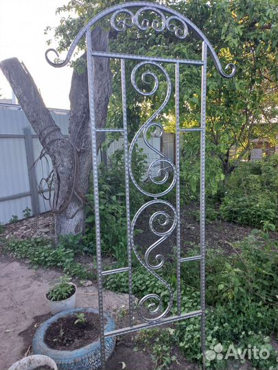 Арка садовая