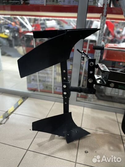 Мотоблок Honda + поворотный плуг