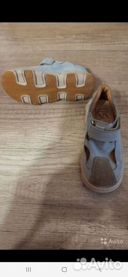 Сандалии новые