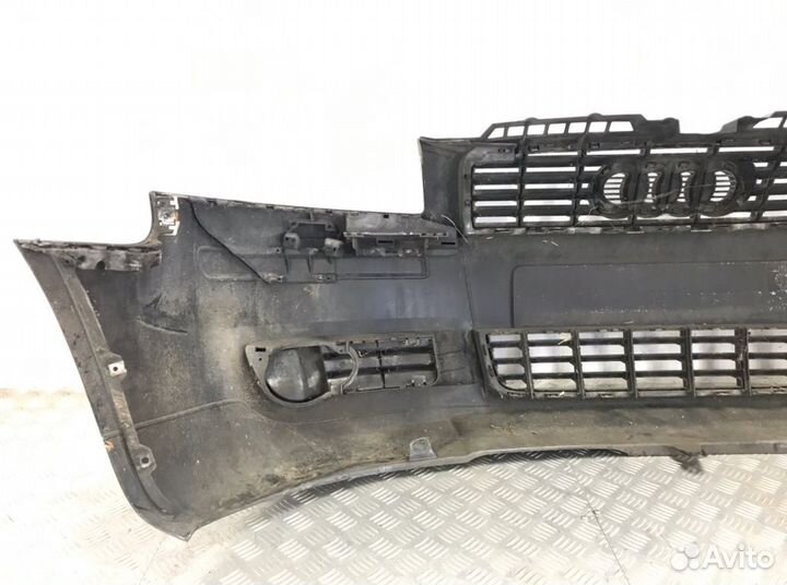 Бампер 8P3807437 Audi A3 8P (2003-2012)