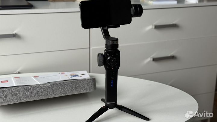 Стабилизатор zhiyun smooth 4