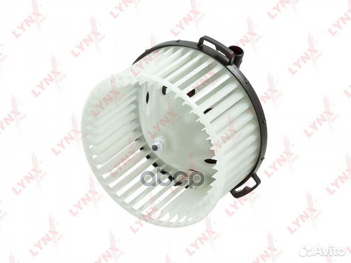 Вентилятор отопителя Mazda 3 1.6 03-09 RF1584