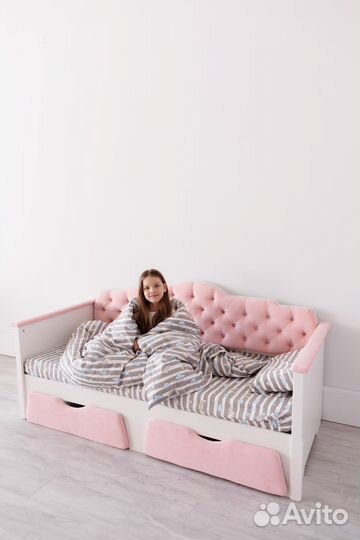 Детская кровать с каретной стяжкой