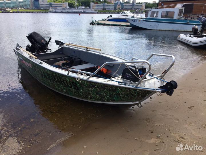 Моторная лодка fishboat 43