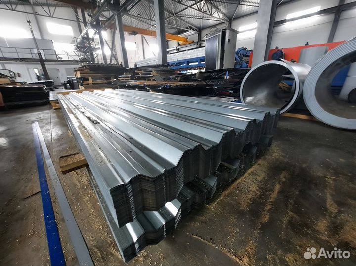 Профнастил оцинкованный окрашенный нс-35 0,55х1000