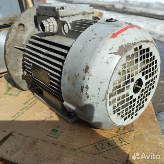 Электродвигатель 380/220в; 2,2 квт; 1500 об/мин