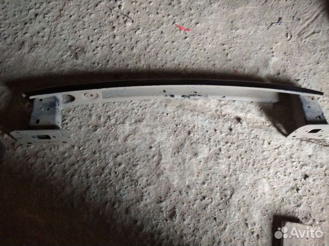 Усилитель бампера