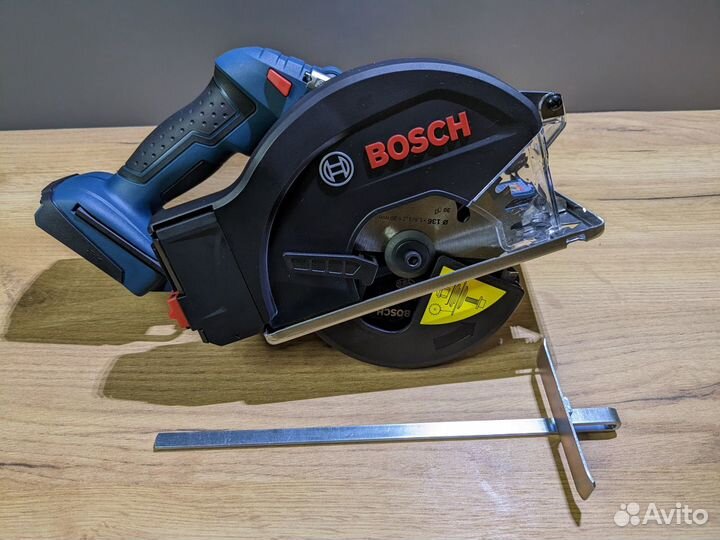 Дисковая пила по металлу Bosch GKM 18V-50