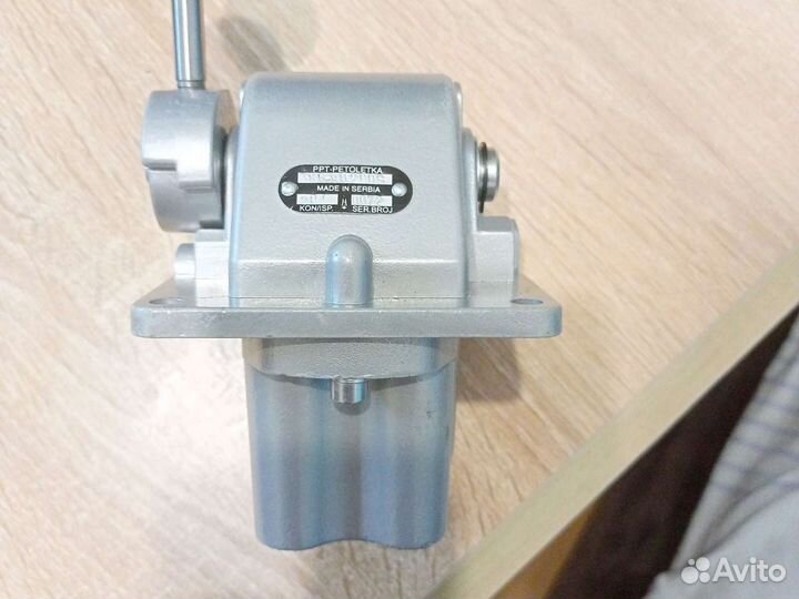 Кран гедровлический двух ходовой