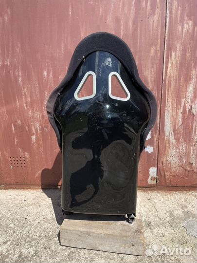 Сиденье спортивное, ковш