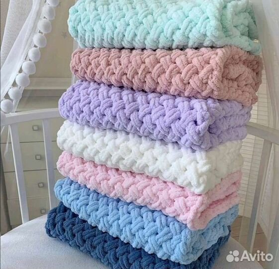 Плюшевый вязаный плед для малыша