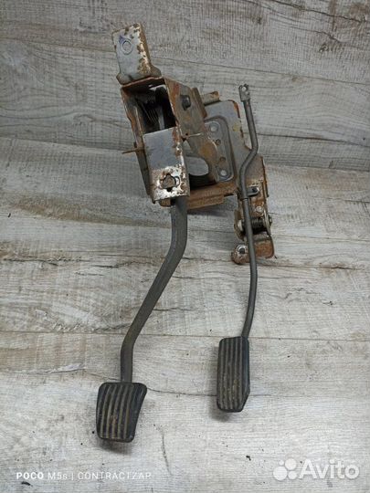 Педаль тормоза Chevrolet Rezzo A16DMS 2007