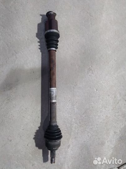 Полуось передняя правая (приводной вал, шрус) Peug