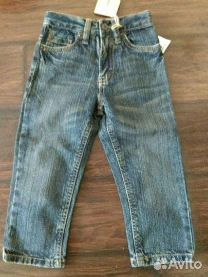 Продаются джинсы на мальчика 3 лет