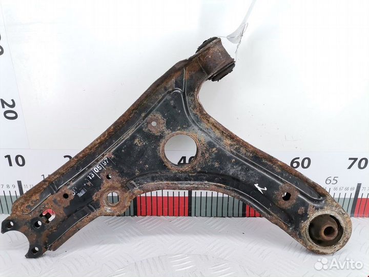 Рычаг передний левый Volkswagen Golf 3 1997