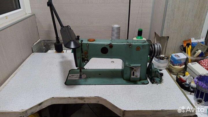 Швейная машинка промышленная 1022 класса