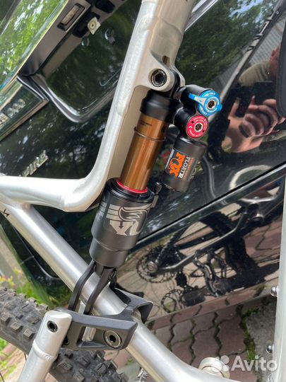 Продам топовый велосипед Commencal AM V4.2