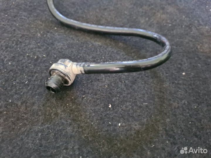 Вакуумная трубка LADA Largus K4M 2016