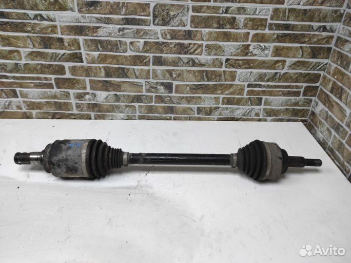 Привод задний правый Jeep Grand Cherokee WK2 3.0