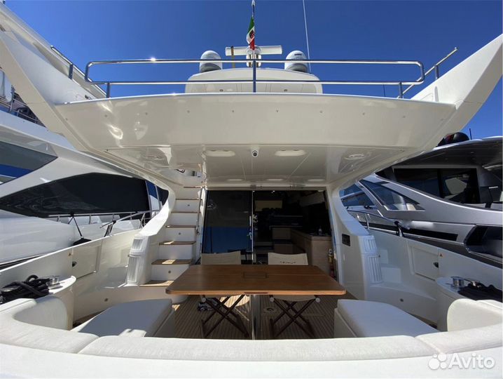 Моторная яхта Azimut 64, 2013