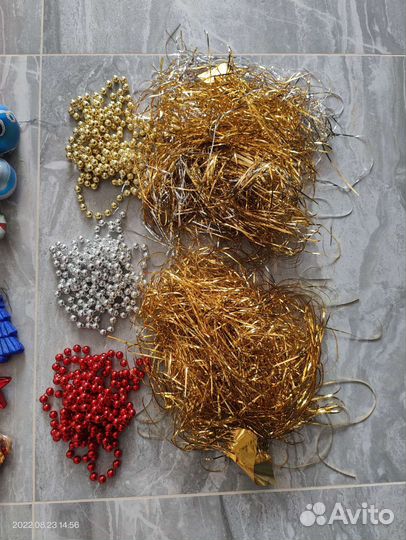 Елочные игрушки