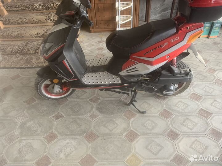 Скутер 150 stels