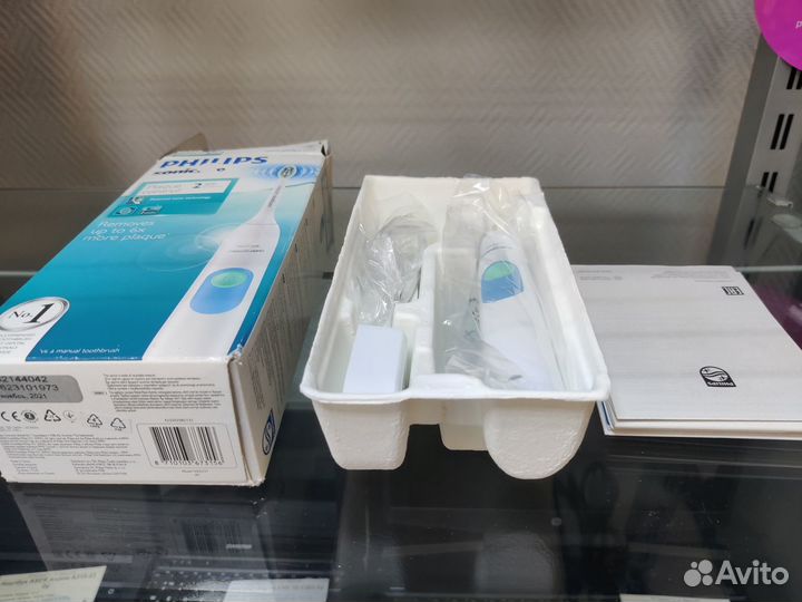 Электрическая зубная щетка Philips Sonicare HX6231