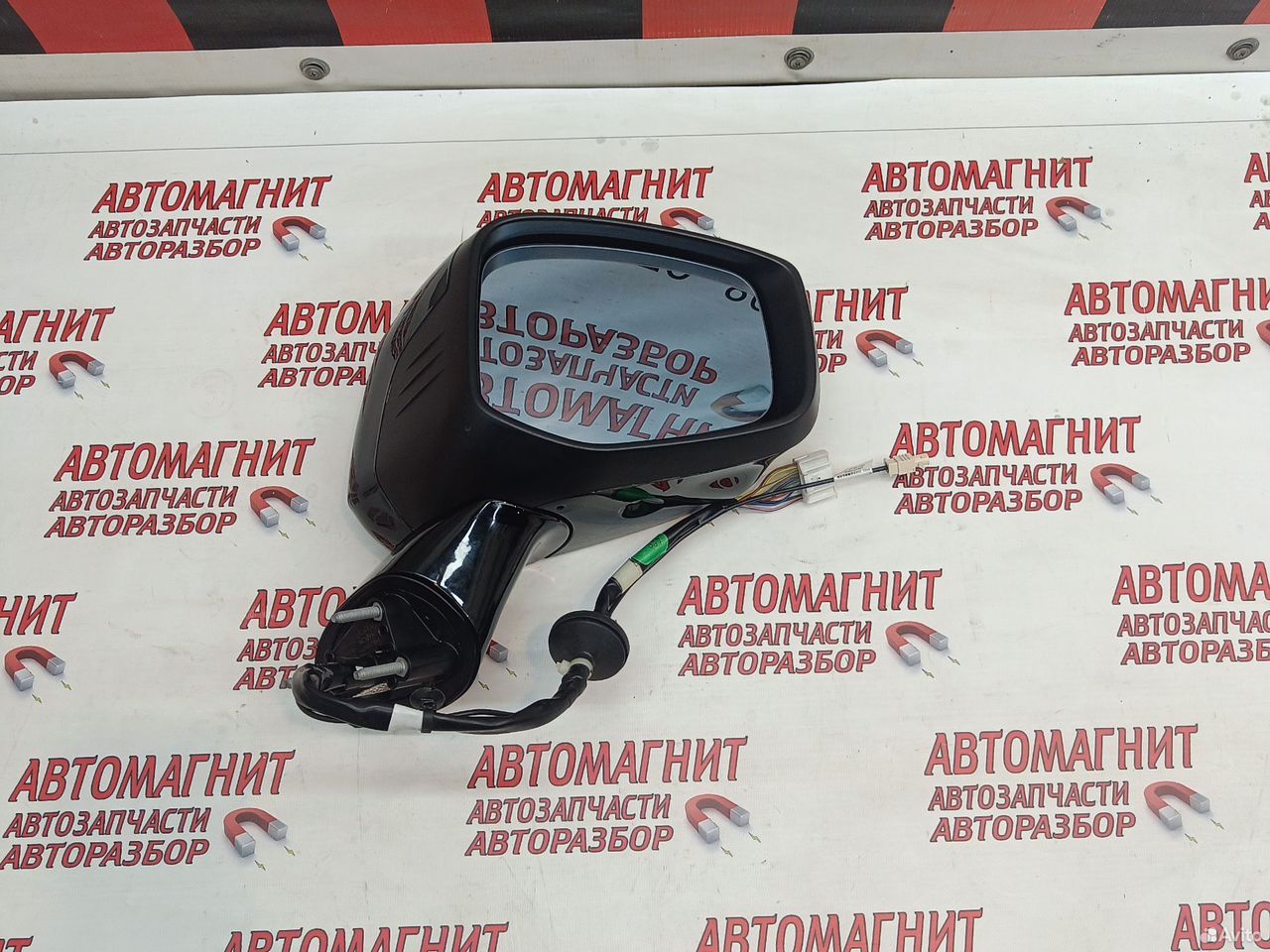 Зеркало правое Geely Tugella