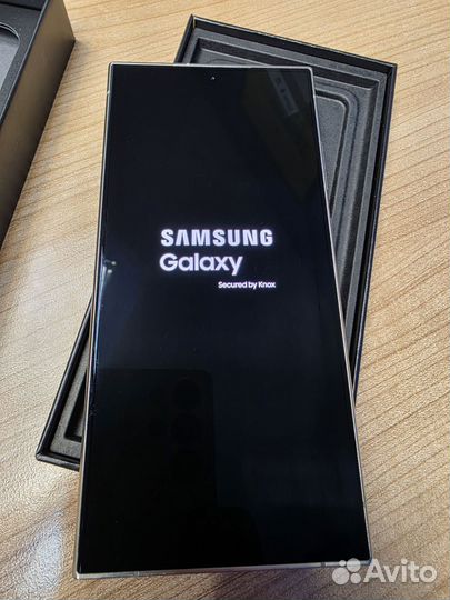 Samsung Galaxy S24 Ultra, 12/256 ГБ