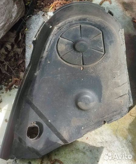Крышка ремня грм Volkswagen Passat 1993 026109123B