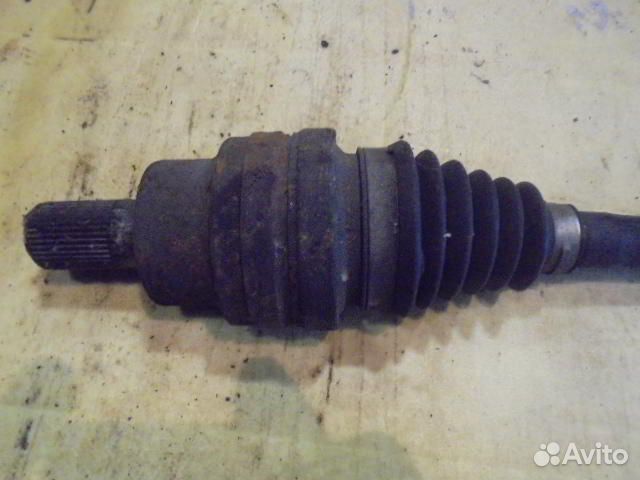 Полуось задняя правая Volvo XC90 1 (C) 30651528