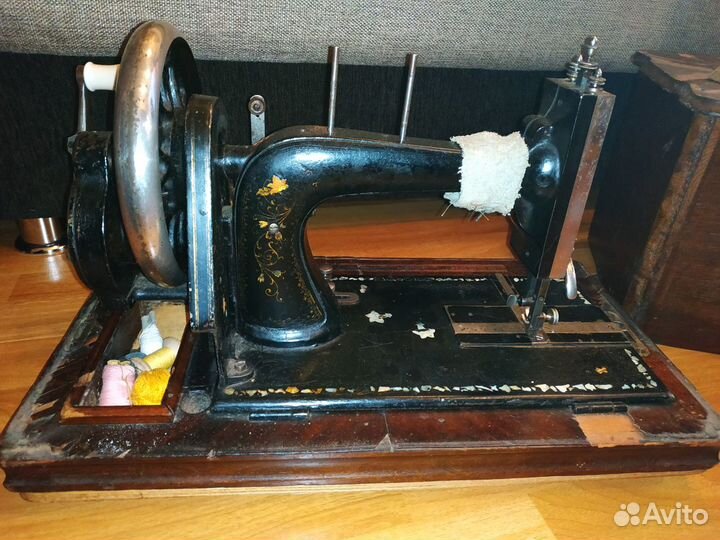 Швейная машинка зингер бу