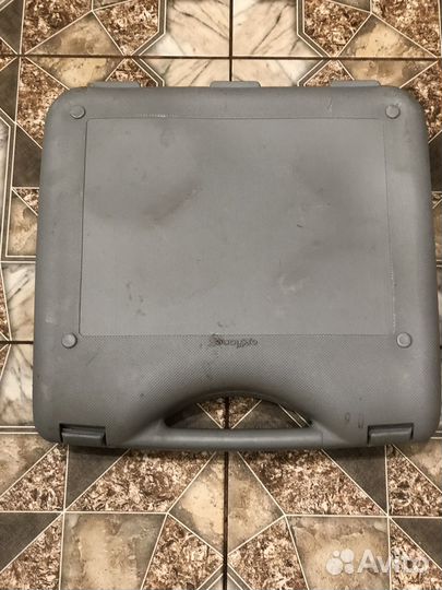 Спортивные блины и гантели