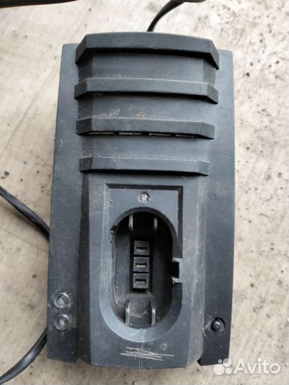 Зарядное устройство для шуруповерта