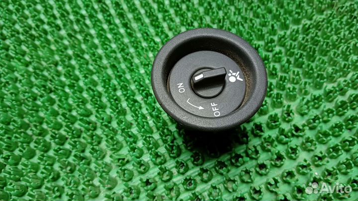 Кнопка SRS Renault Logan 1