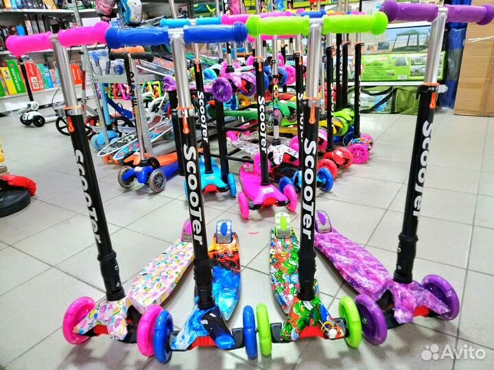 Самокат детский трехколесный