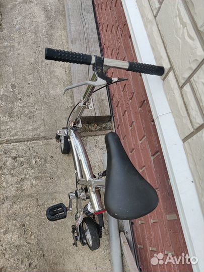 Велосипед детский. Ручн.тормоз и амортизация