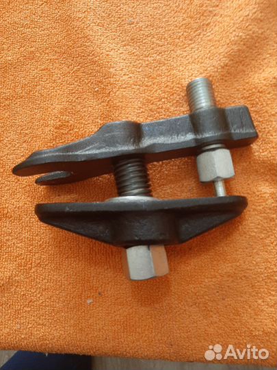 Съемник рулевых наконечников и шаровых опор