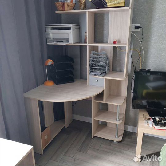 Уголок школьника бу